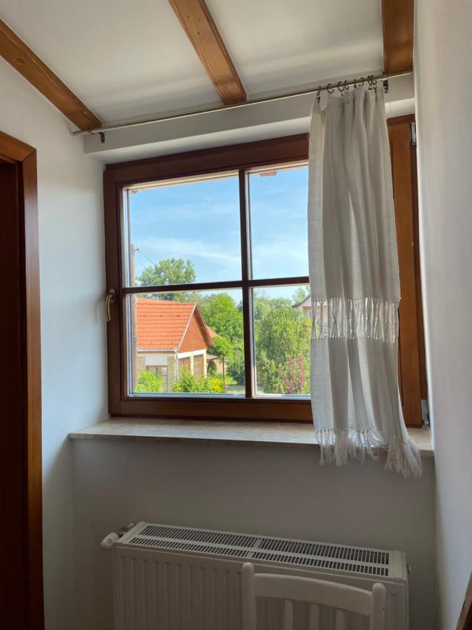 Kis-Duna Vendeghaz Dunabogdány Buitenkant foto