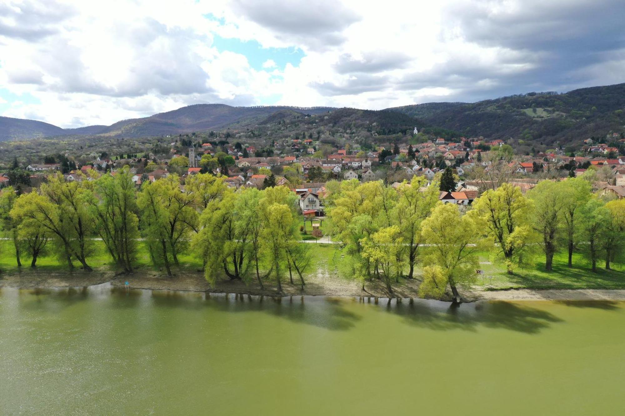 Kis-Duna Vendeghaz Dunabogdány Buitenkant foto